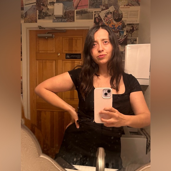 Meet your Posher, Vianey - Picture 3 of 4